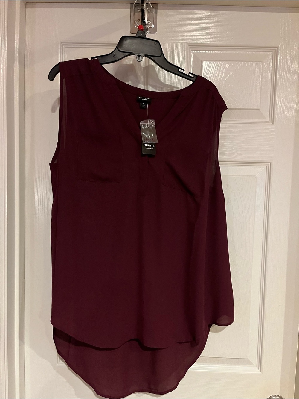 torrid Burgundy Sleeveless V-Neck Chiffon Camisole